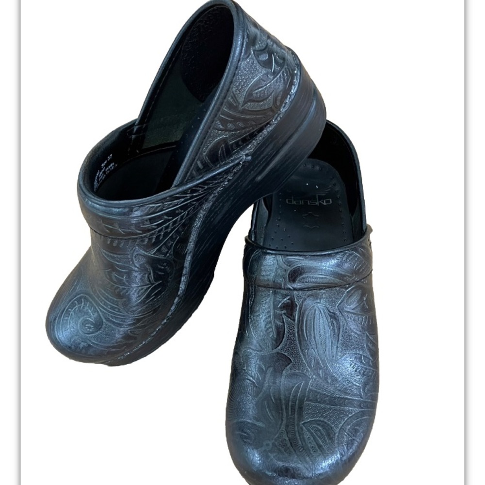 DANSKO paisley Tooled PROFESSIONAL clogs womens SHOES In Black 37 6.5 7 euc!